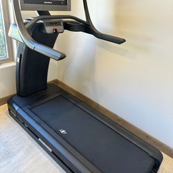 Nordictrack Commercial x22i Treadmill **NEW IN BOX**