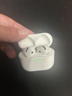 Apple AirPods 2nd Generation
