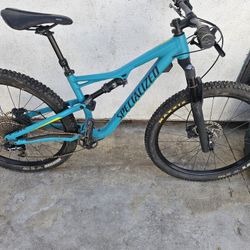 Specialized Camber 2017 Full Suspension Bike $900 Firm