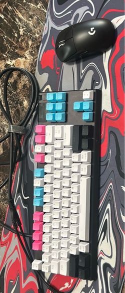 Apex pro tkl & Logitech super light