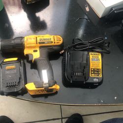 dewalt 20 v drill  with battery and charger 