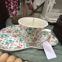 Lovely Vintage Teacup and Plate Set