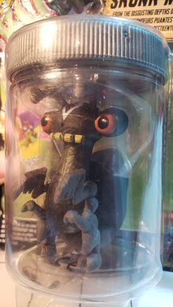 STINK BUZZZ /// SKUNK MANTIS