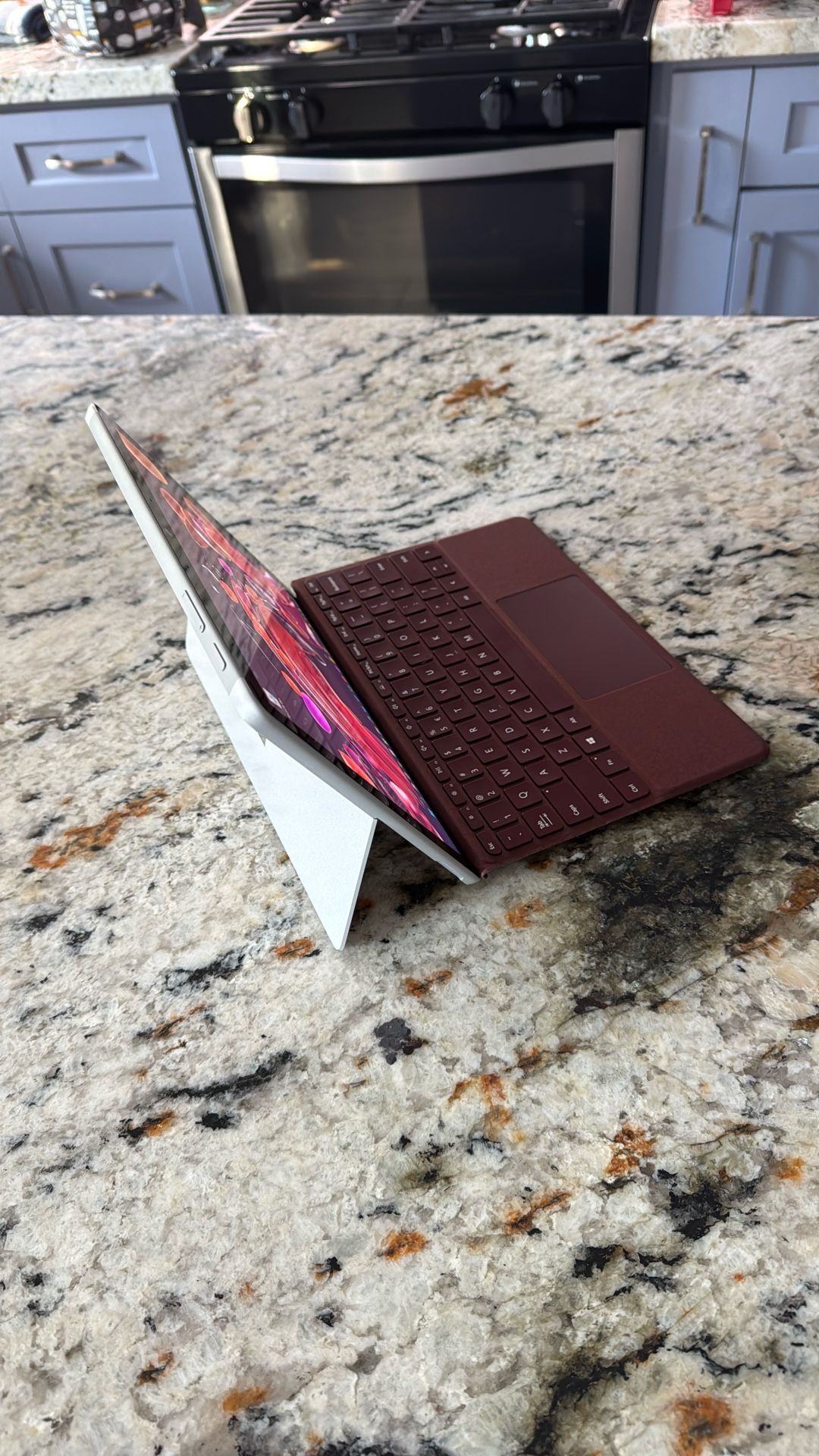  Microsoft Surface Go 3 (4GB/64GB) - Great Condition!