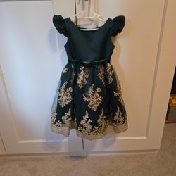 Beautiful Like New 3T Holiday Dress