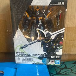 Bandai Gundam Universe XXXG-01D Gundam Deathscythe Figure