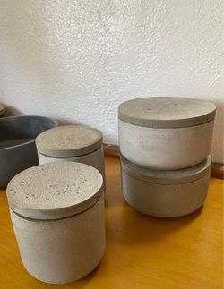 Concrete bowls with matching lids