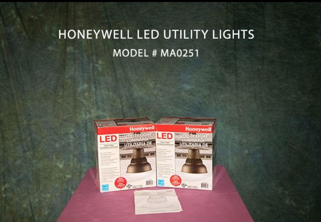 Honeywell LED Security Light, 3500 Lumen, Diecast Aluminum Construction