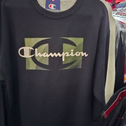 Champion Sweater size XL