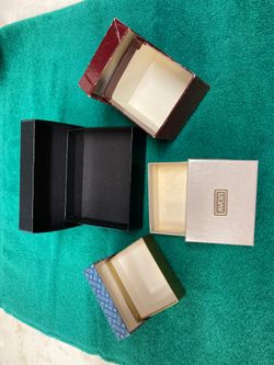 Tiny boxes for jewelry