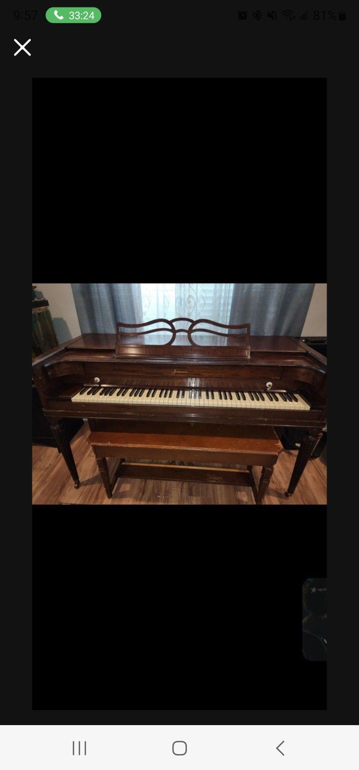 Piano.