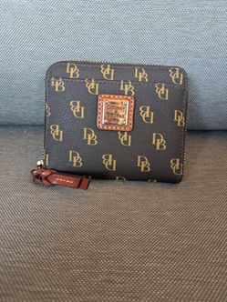 Dooney And Bourke Gretta Wallet