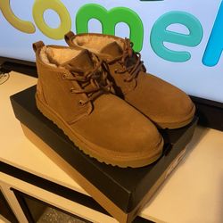 Ugg Men's Neumel (3236) size 10
