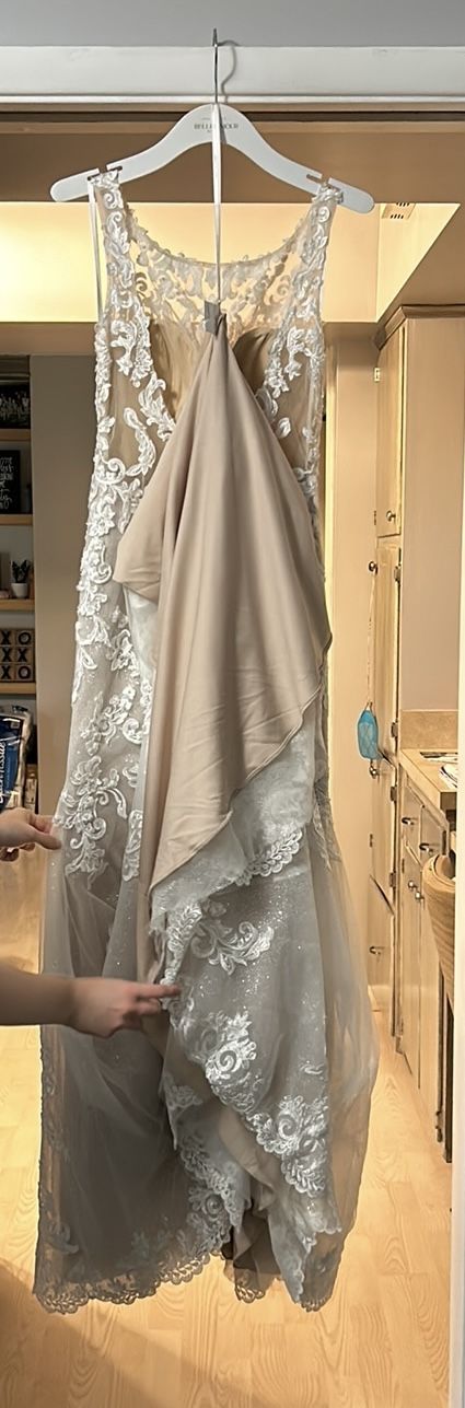 Justin Alexander Wedding Gown