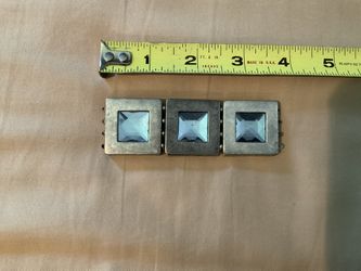 Bracelet/expandable Silver Tone With Blue Crystal Like Stones