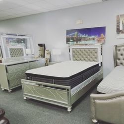 PLATINUM GLASS TRIM BED - LED’s 🛏️✅ FAST 🏃🏻 DELIVERY 🚚