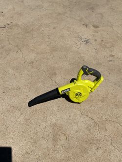 RYOBI ONE+ 18V Cordless Compact Workshop Blower (Tool Only)