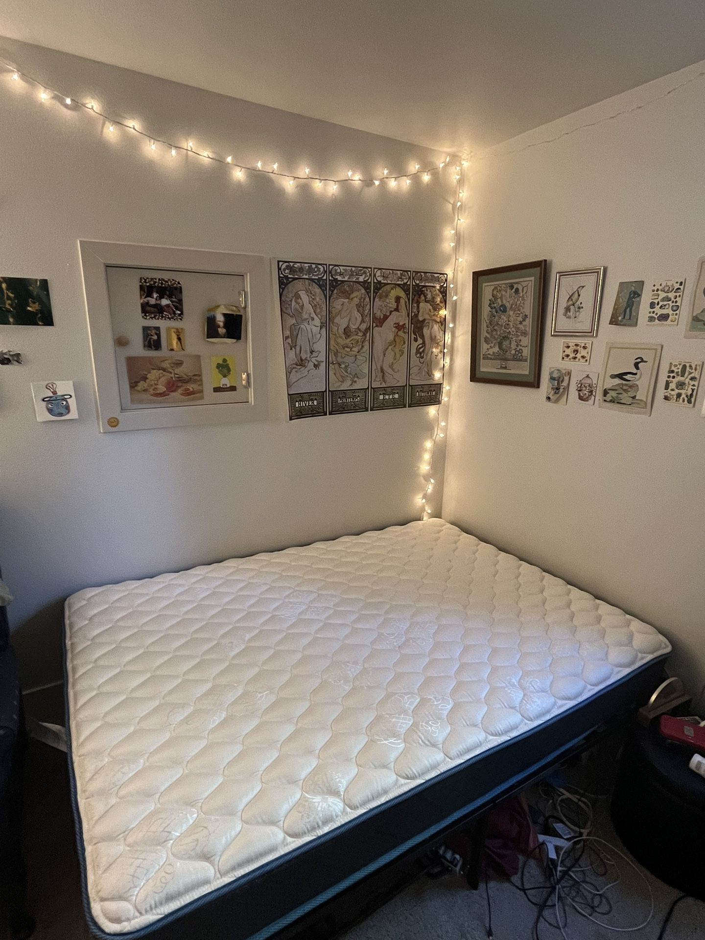 Excellent Condition Sleepy’s Full Matress + Basic Bed Frame