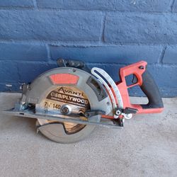 WORMDRIVE SAW MILWAUKEE TOOL ONLY 