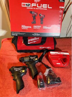 Milwaukee M12 FUEL 12-Volt Lithium-Ion Brushless Cordless Hammer Drill and Impact Driver Combo Kit w/2 Batteries and Bag (2-Tool)