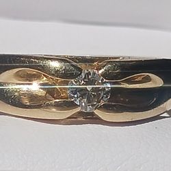 14k Yellow Gold Ring With 1/3 Carat Center Diamond 