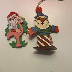 Vtg Hand Painted Flat Wood Christmas Ornaments 