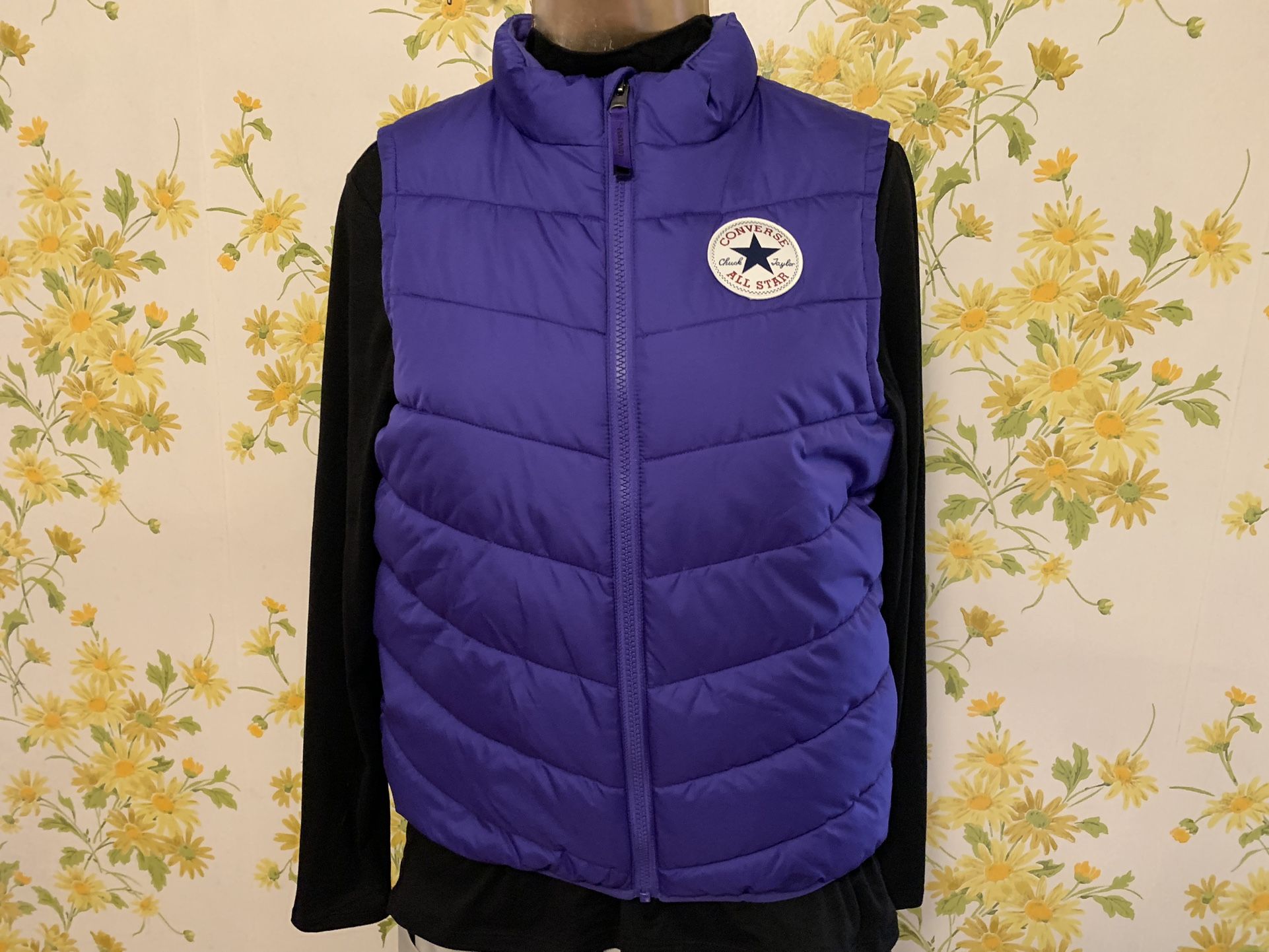 Converse girls purple puffer vest size L 12-13