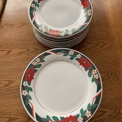 Tienshan Deck the Halls dinner Plates