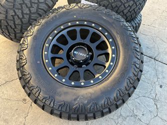18x9 8x6.5 METHOD MR305 Wheels Dodge Ram 2500 Rims 3500 Silverado Sierra Chevy GMC