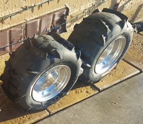 Paddle tires