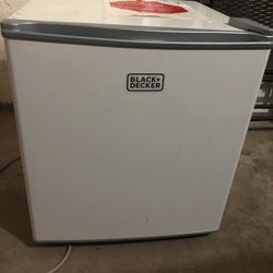 Mini Refrigerator 