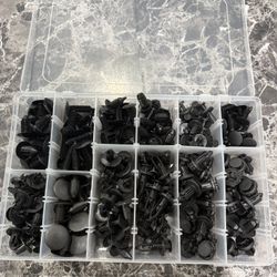 Car Clips