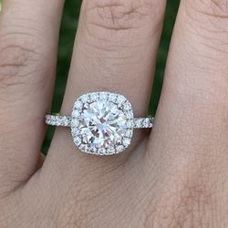 2 Carat Moissanite Diamond Engagement Ring With Halo And Pavé Band 