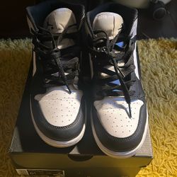 Air Jordan 1 Mid (GS)