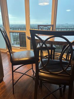 Round Dining Table Set with 4 Chairs