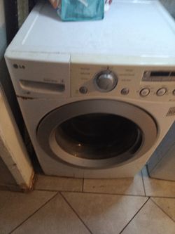 Washer dryer set