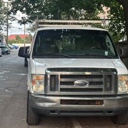 2008 Ford E-350
