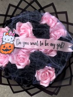 Halloween Hello Kitty Pink Rose Bouquet