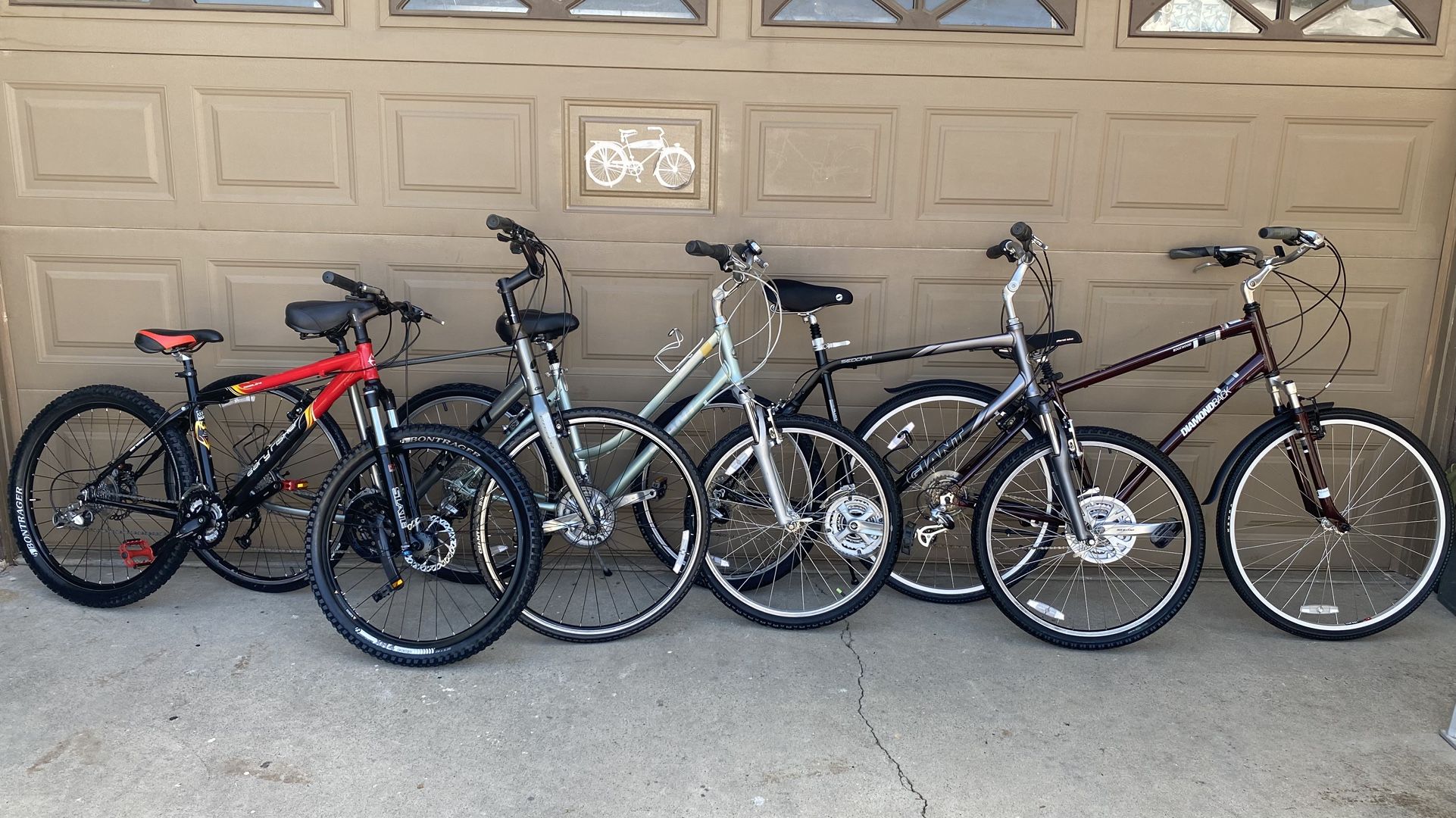 Mountain , Beach Cruisers And Hybrid Bikes