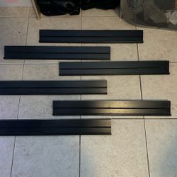 6 IKEA shelves 