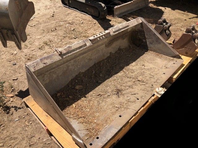 Skid Steer Bucket 