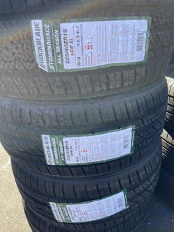 ¡¡¡235-40-19!!! Rockblade !!! 350 $ Las 4 llantas montadas y balanceo incluido 👌