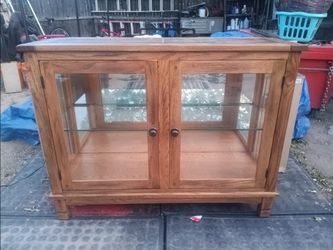 Small hutch