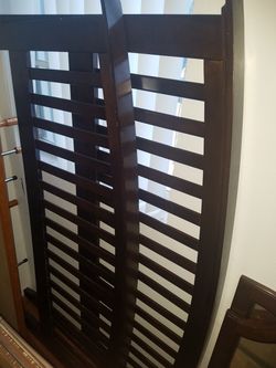 Queen Bedframe