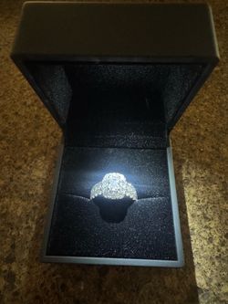 14KW Candlelight Engagement Ring Fancy Center 3.02Ct TW