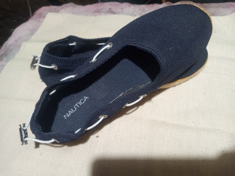 Nautica Beach Flats With Drawstring Ties New