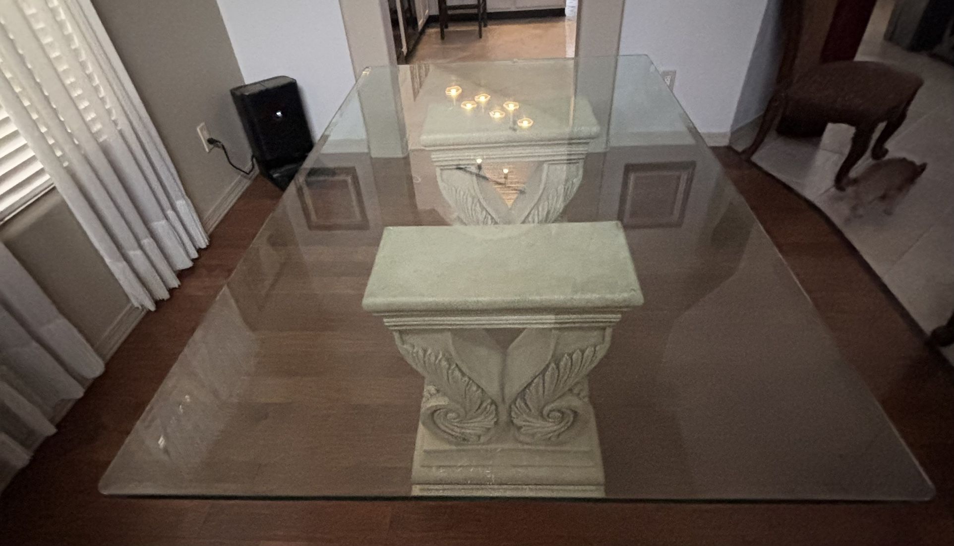 Free Glass Top Dinning Table 
