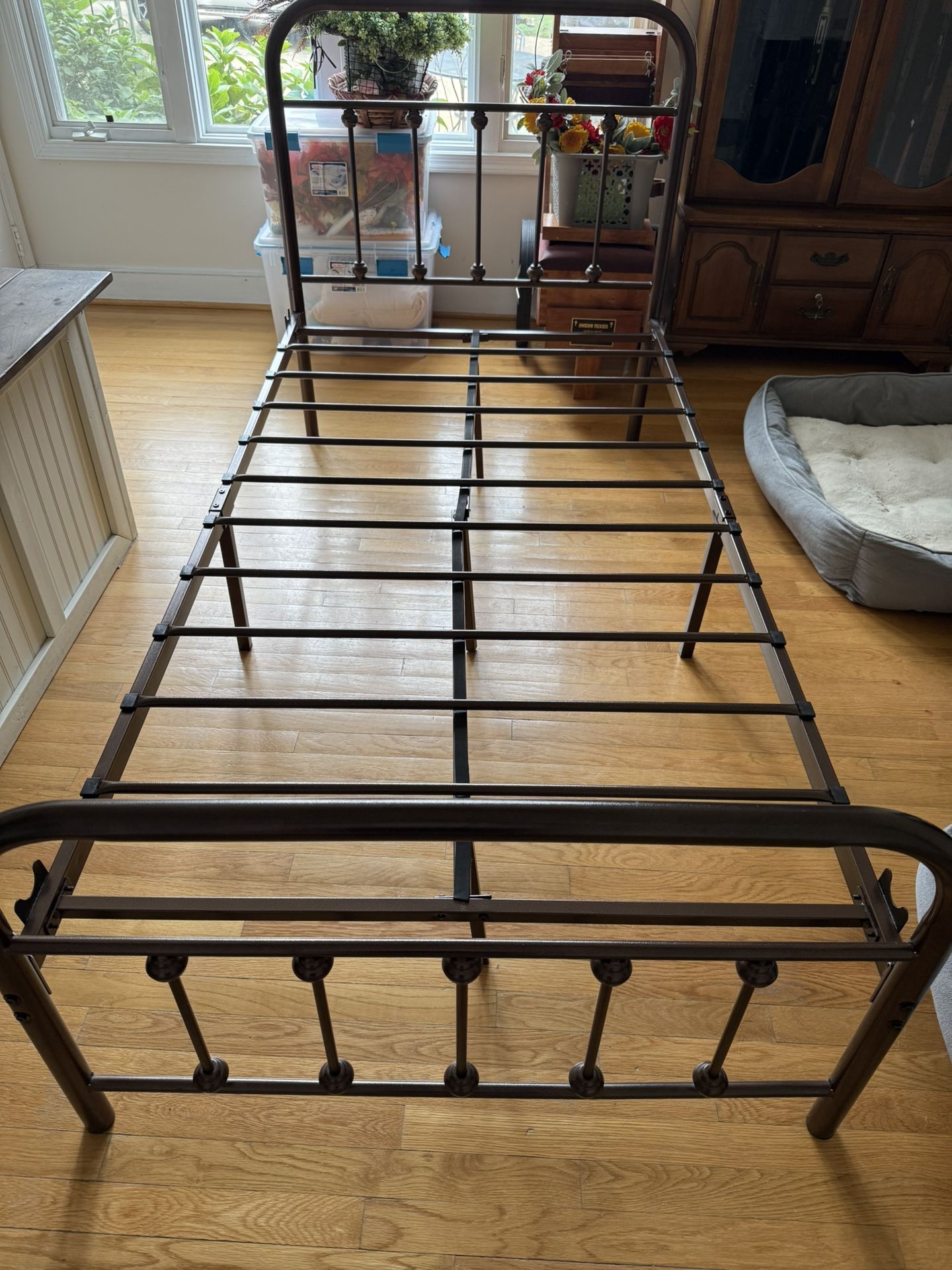 Twin Bed Frame And Mattress With Mattress Cover 
