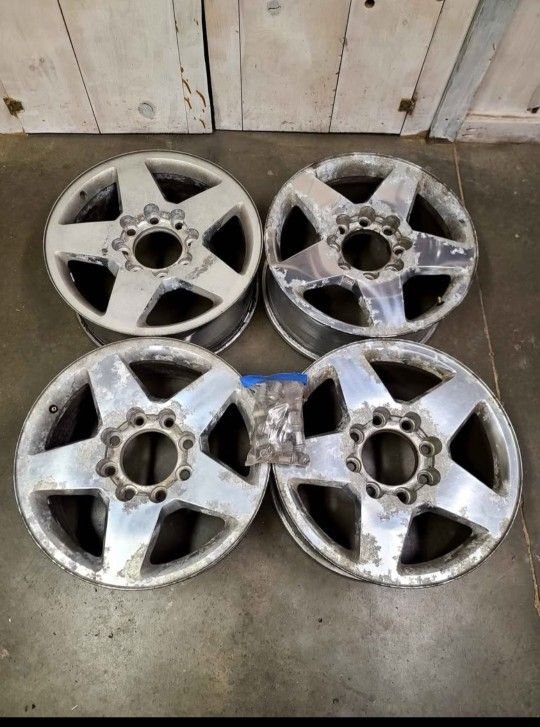 Winter Set! 20" Factory Chevy/GMC 2500 Wheels | $250 FIRM