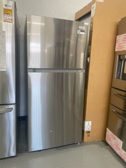 Frigidaire 30” 18.6 Cu Ft Top Freezer Refrigerator, Stainless Steel